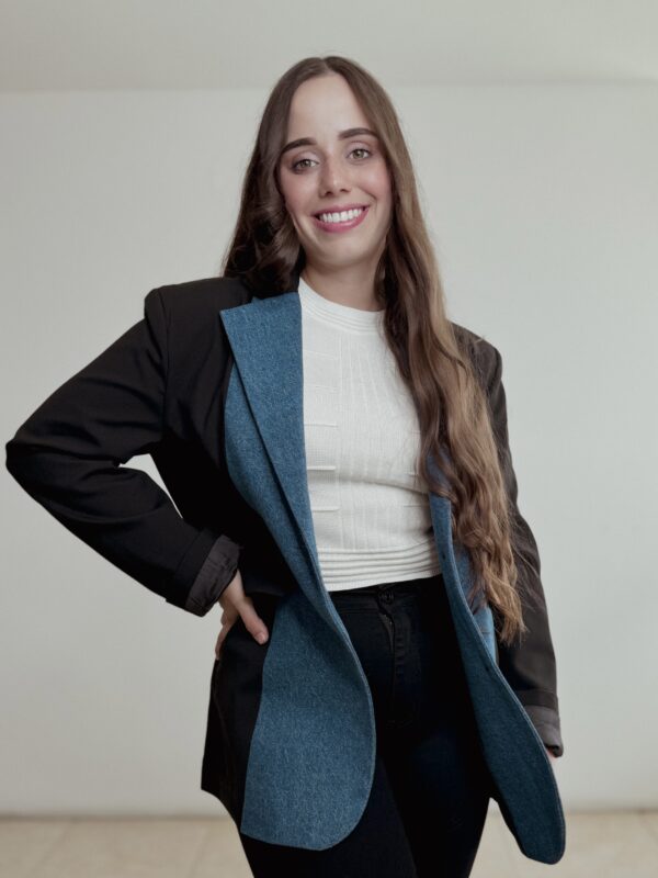 Blazer importado negro con jean